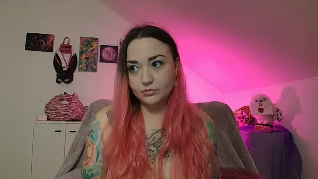 PinkHurricaneOfficial online show from 01/13/26, 10:15