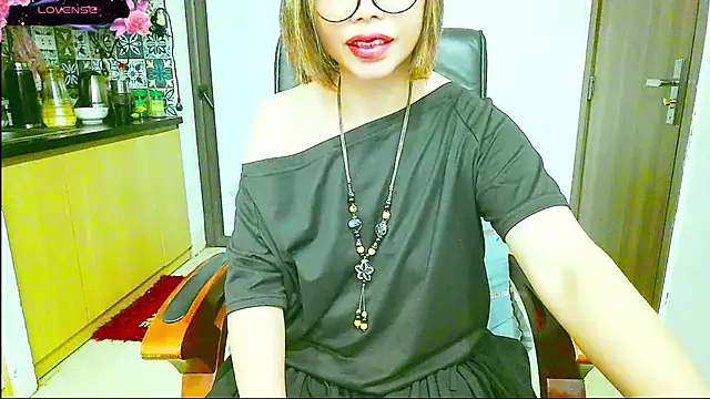 Miu-Le online show from 09/29/25, 06:24