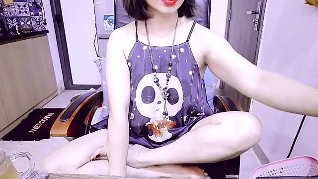 Snapshot of Miu-Le chatting on 04/20/26, 06:27 Miu-Le online show from 04/20/26, 06:27