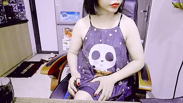 Snapshot of Miu-Le chatting on 04/22/26, 06:09 Miu-Le online show from 04/22/26, 06:09