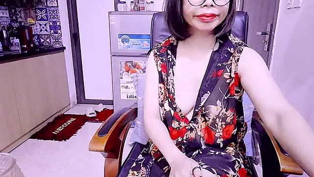 Snapshot of Miu-Le chatting on 04/26/26, 03:32 Miu-Le online show from 04/26/26, 03:32
