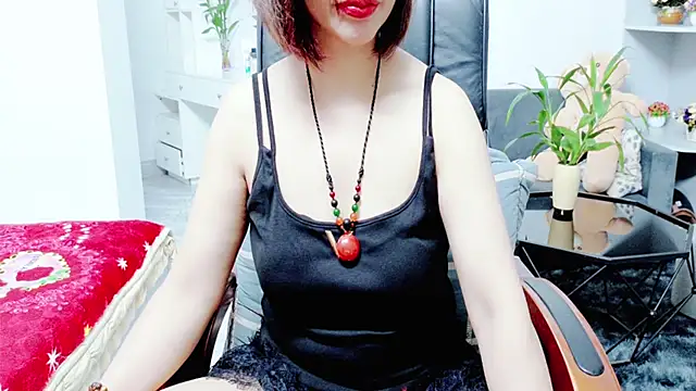 Snapshot of Miu-Le chatting on 06/18/26, 08:25 Miu-Le online show from 06/18/26, 08:25
