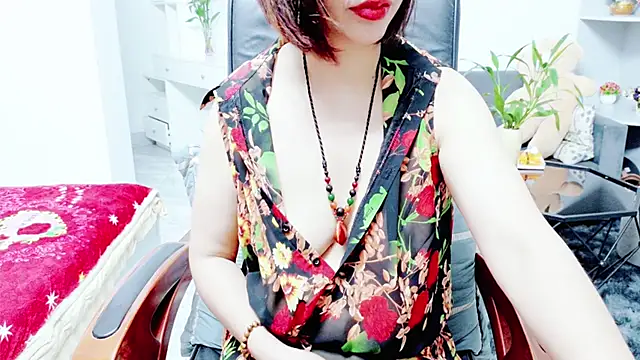 Snapshot of Miu-Le chatting on 06/18/26, 04:55 Miu-Le online show from 06/18/26, 04:55