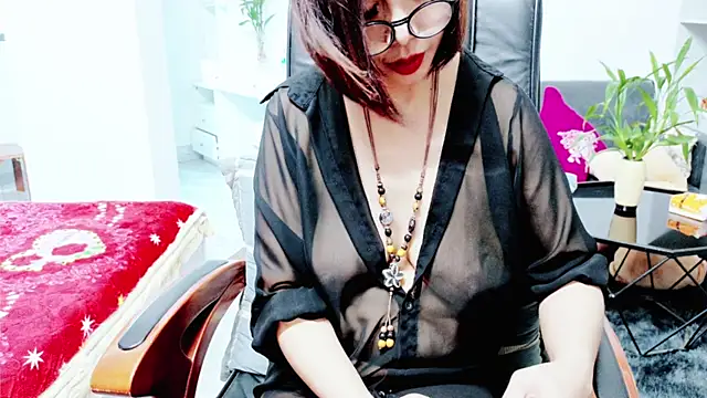 Snapshot of Miu-Le chatting on 06/19/26, 07:34 Miu-Le online show from 06/19/26, 07:34