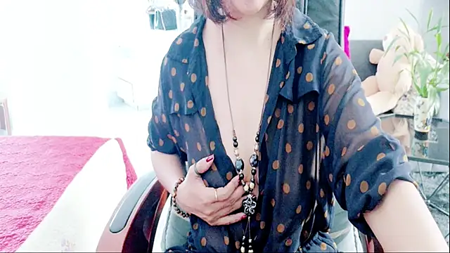 Snapshot of Miu-Le chatting on 07/17/26, 08:10 Miu-Le online show from 07/17/26, 08:10