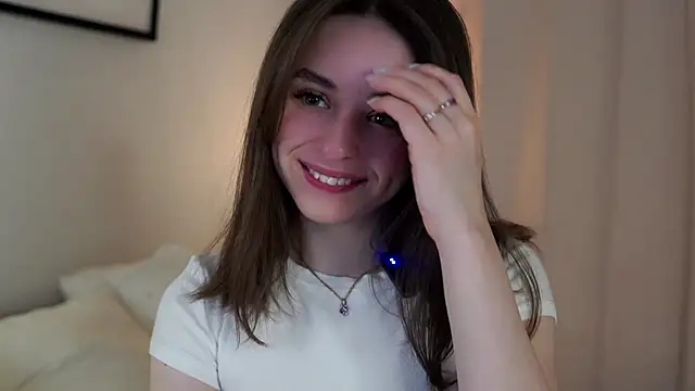 EstherMitchel online show from 01/10/25, 01:10