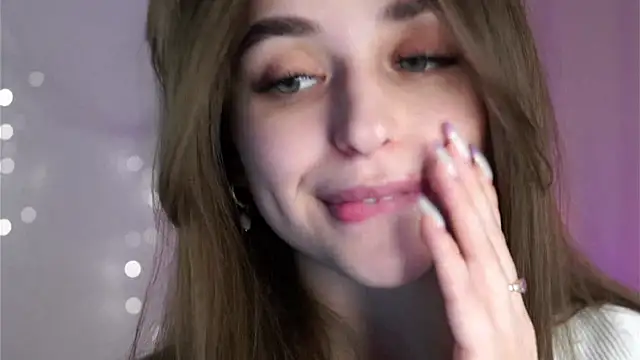 EstherMitchel online show from 02/06/25, 04:31