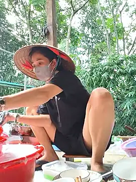 Snapshot of Xaoxang chatting on 06/21/26, 08:17 Xaoxang online show from 06/21/26, 08:17