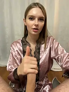 Snapshot of lovelly_molly chatting on 01/25/25, 05:30 lovelly molly online show from 01/25/25, 05:30