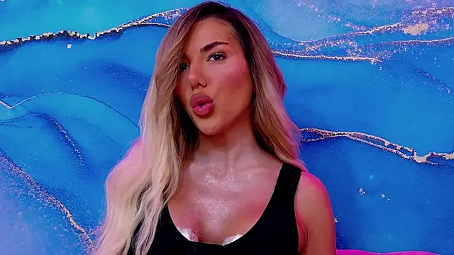 ClaraHazel online show from 02/28/25, 03:37