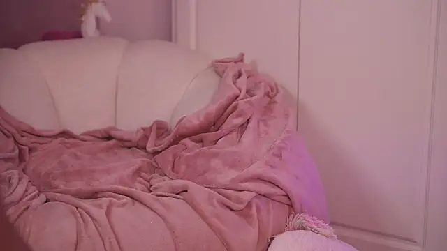 ClaraHazel online show from 09/11/25, 02:44