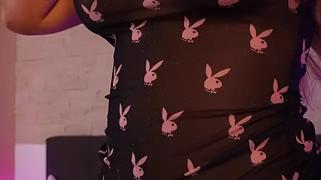 Snapshot of ClaraHazel chatting on 03/06/26, 05:48 ClaraHazel online show from 03/06/26, 05:48