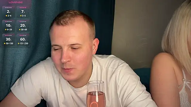 MrMrsRight online show from 02/11/25, 05:07