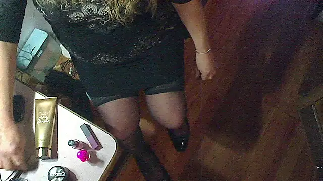 Snapshot of jessicalove99 chatting on 02/14/25, 05:41 jessicalove99 online show from 02/14/25, 05:41