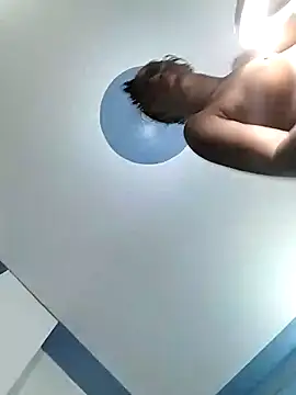 Winnie - online show from 12/05/24, 01:03