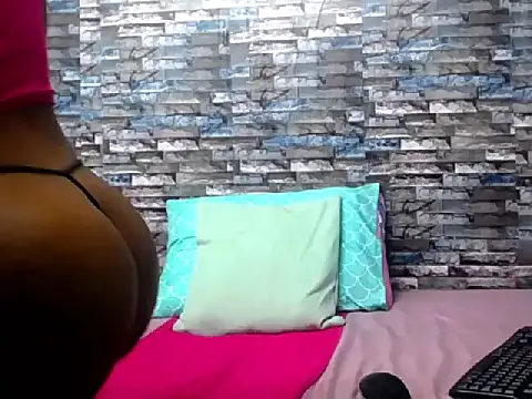 Snapshot of Amazingboodie chatting on 12/05/24, 12:19 Amazingboodie online show from 12/05/24, 12:19