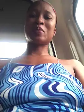 Snapshot of Amazingboodie chatting on 01/15/25, 08:41 Amazingboodie online show from 01/15/25, 08:41