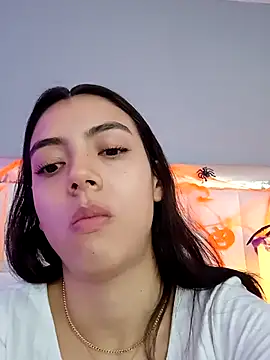 Julie Bennet online show from 10/23/25, 03:50