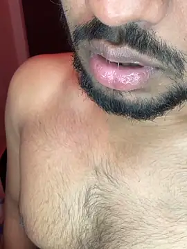 Snapshot of Cum_on_your_tityyy chatting on 03/03/26, 06:41 Cum on your tityyy online show from 03/03/26, 06:41