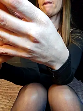 Snapshot of Lib_ertine32 chatting on 02/12/26, 11:16 Lib ertine32 online show from 02/12/26, 11:16