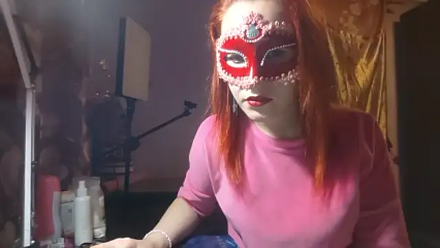 Snapshot of _Kitti_ chatting on 11/16/25, 05:29 Kitti online show from 11/16/25, 05:29