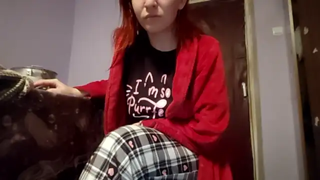 Snapshot of _Kitti_ chatting on 12/02/25, 04:51 Kitti online show from 12/02/25, 04:51