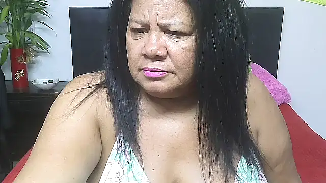 Snapshot of Shanttal0272 chatting on 05/25/26, 12:05 Shanttal0272 online show from 05/25/26, 12:05