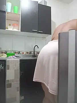Snapshot of Shanttal0272 chatting on 06/29/26, 11:10 Shanttal0272 online show from 06/29/26, 11:10