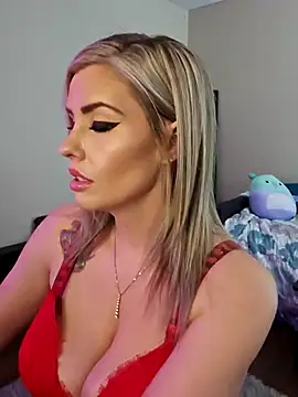 Snapshot of ellieconradxo chatting on 01/14/25, 05:56 ellieconradxo online show from 01/14/25, 05:56