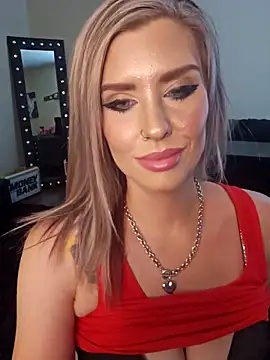 Snapshot of ellieconradxo chatting on 02/10/26, 05:17 ellieconradxo online show from 02/10/26, 05:17