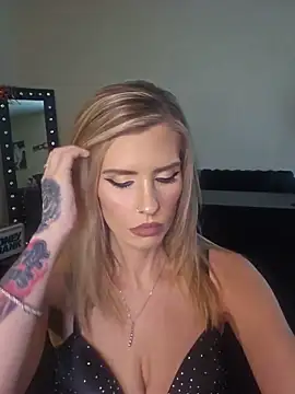 ellieconradxo online show from 06/03/26, 03:28