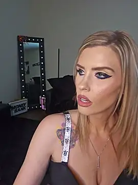 ellieconradxo online show from 06/04/26, 05:08