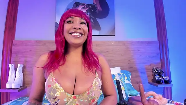 Aliisson Cruz online show from 02/16/26, 12:23