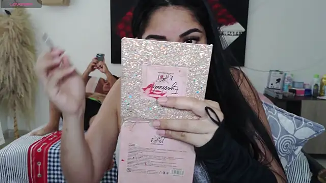 Snapshot of umarany chatting on 01/08/25, 04:54 umarany online show from 01/08/25, 04:54