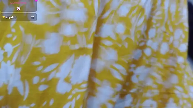 Snapshot of umarany chatting on 01/11/25, 05:29 umarany online show from 01/11/25, 05:29