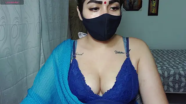 Snapshot of umarany chatting on 10/02/25, 03:41 umarany online show from 10/02/25, 03:41