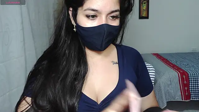 Snapshot of umarany chatting on 10/13/25, 01:33 umarany online show from 10/13/25, 01:33