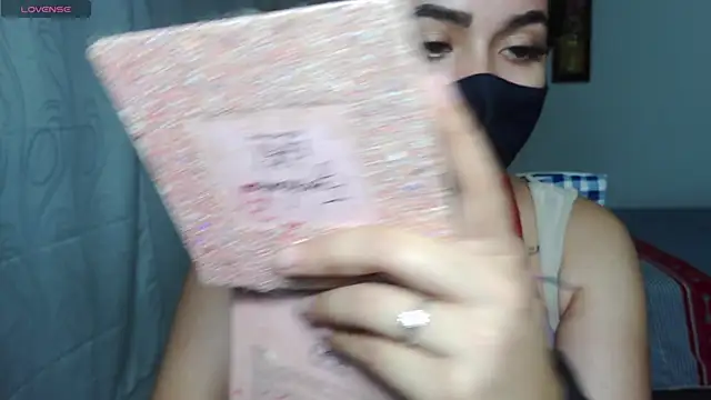 Snapshot of umarany chatting on 10/18/25, 12:39 umarany online show from 10/18/25, 12:39