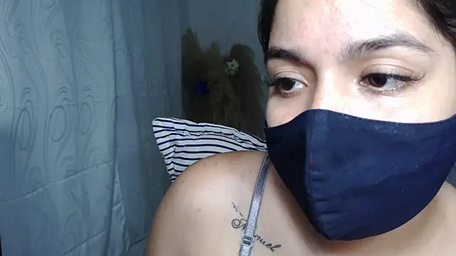 Snapshot of umarany chatting on 10/27/25, 10:14 umarany online show from 10/27/25, 10:14