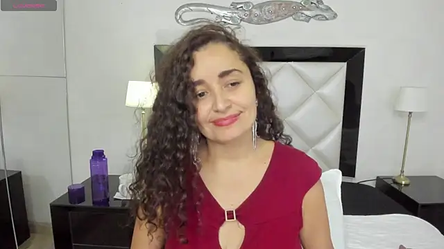  luna  sweet  online show from 02/03/25, 09:08