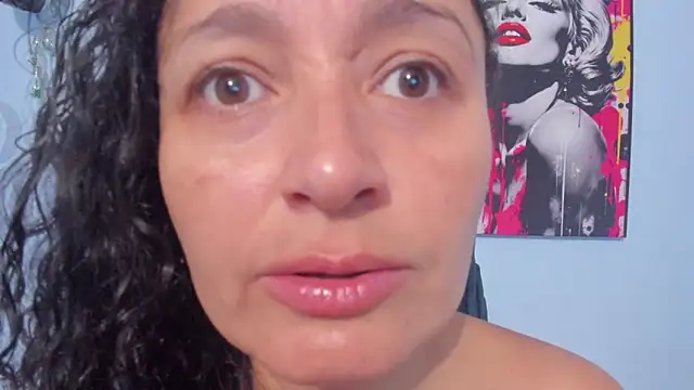  luna  sweet  online show from 09/28/25, 07:25