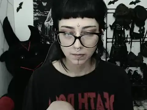 Snapshot of n0sferatus__ chatting on 03/11/26, 03:23 n0sferatus online show from 03/11/26, 03:23