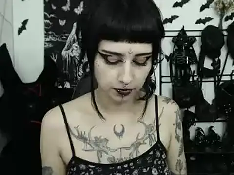 Snapshot of n0sferatus__ chatting on 04/11/26, 03:22 n0sferatus online show from 04/11/26, 03:22