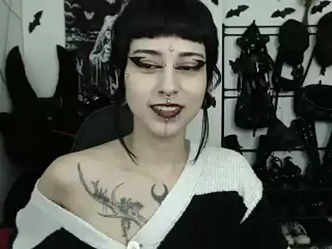 Snapshot of n0sferatus__ chatting on 04/24/26, 02:58 n0sferatus online show from 04/24/26, 02:58