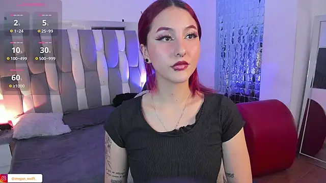 Megan wolf1  online show from 12/21/24, 08:07