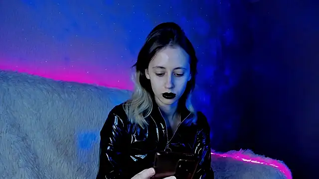 Snapshot of Inner_Light chatting on 03/14/25, 03:58 Inner Light online show from 03/14/25, 03:58