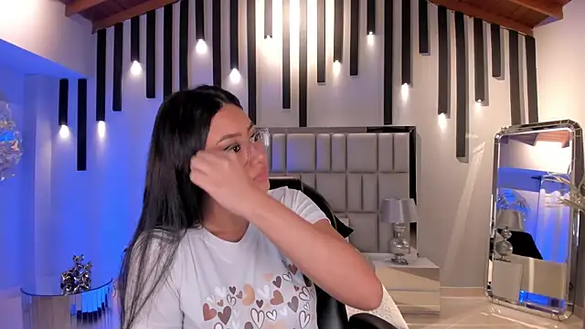 AmberLewis  online show from 11/05/25, 03:17