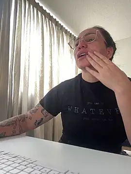 Snapshot of nurse_desi_sexlove chatting on 02/13/26, 05:53 nurse desi sexlove online show from 02/13/26, 05:53