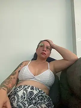 Snapshot of nurse_desi_sexlove chatting on 04/02/26, 09:34 nurse desi sexlove online show from 04/02/26, 09:34