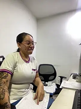 Snapshot of nurse_desi_sexlove chatting on 04/03/26, 09:46 nurse desi sexlove online show from 04/03/26, 09:46